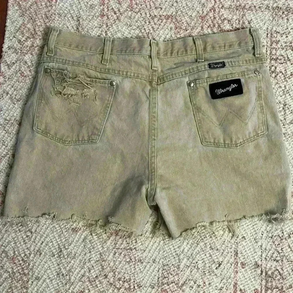 Wrangler Pants - 🌵Distressed Wrangler Shorts🌵